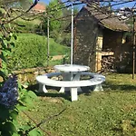 A Avec Piscine Апартаменты *