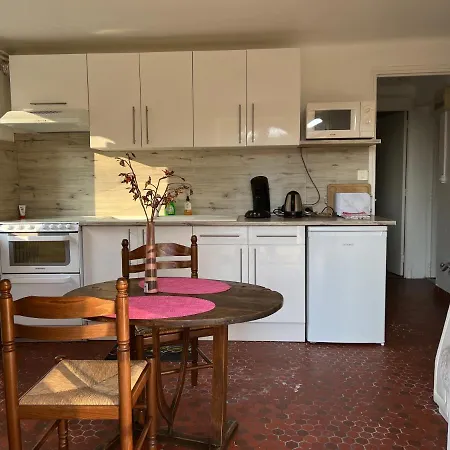 Apartment A Avec Piscine
