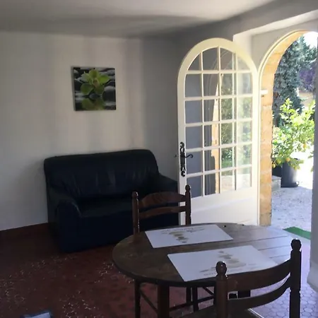 Apartment A Avec Piscine